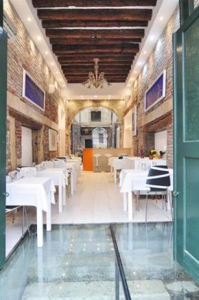 Al Mascaron Ridente Venedig
